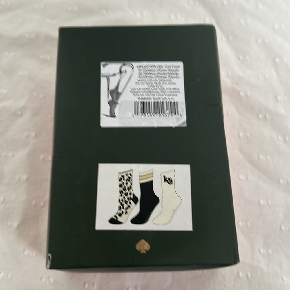Kate Spade socks - 3 pairs - NEW in box - Picture 2 of 2